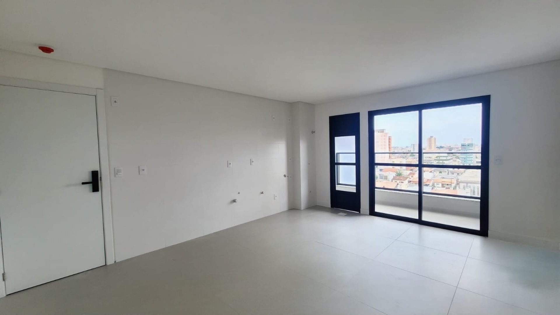 VENDA: Apartamento Suíte + 1 dormitório no Bairro Cordeiros - Apartamentos | Adriana Magalhães Corretora CRECI 35.366