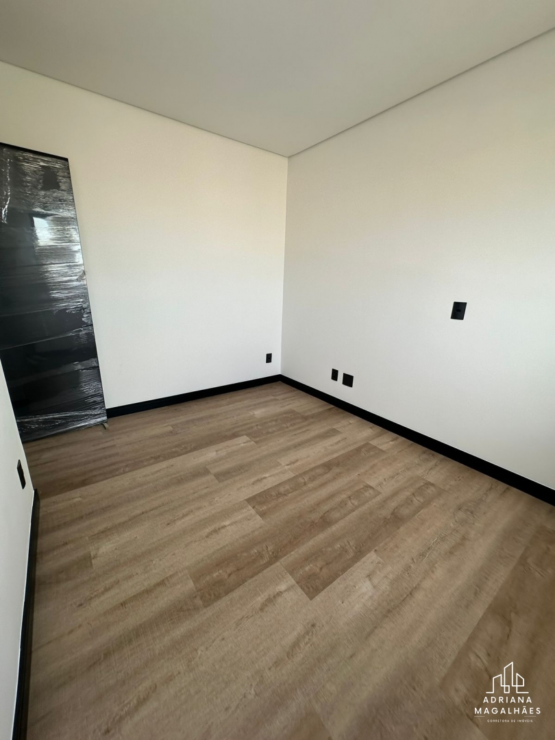 VENDA: Apartamento com 3 dormitórios no Bairro São João - Viver bem é estar onde tudo acontece — com conforto, praticidade e uma vista que inspira todos os dias.<br />
No coração do São João, este apartamento novo é o cenário perfeito para o seu próximo capítulo. - Apartamentos | Adriana Magalhães Corretora CRECI 35.366