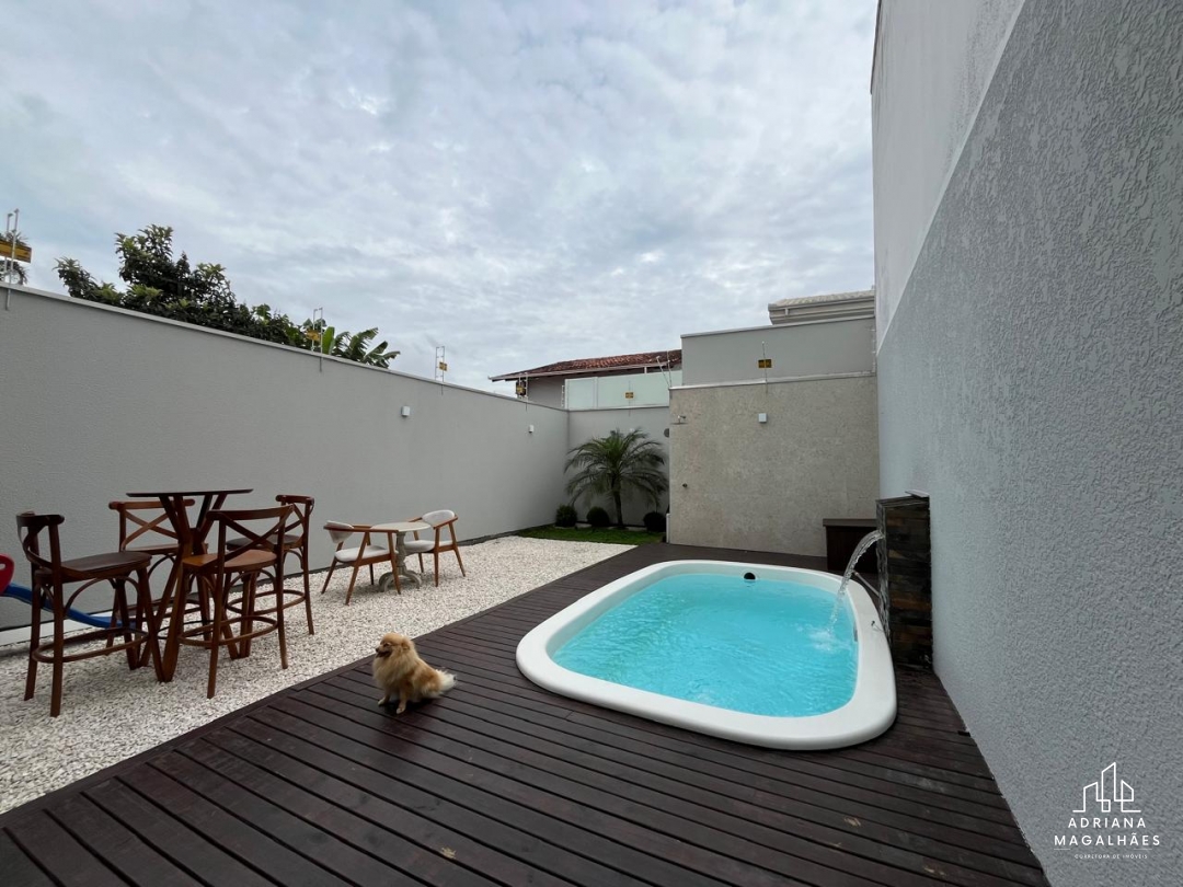 VENDA: Casa com 3 dormitórios no Bairro Dom Bosco - Viva com conforto e sofisticação em uma casa completa, perfeita para momentos inesquecíveis em família.  Ampla, elegante e pronta para morar, com tudo o que você sempre sonhou. - Casas | Adriana Magalhães Corretora CRECI 35.366